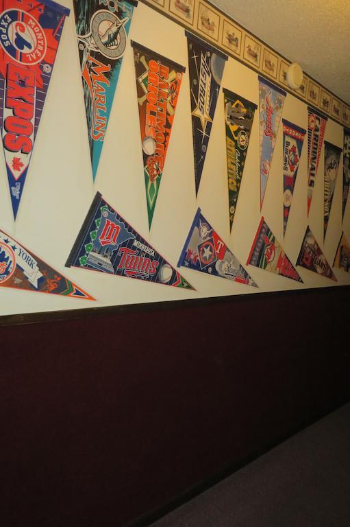 Sports Club Motel Wayne エクステリア 写真