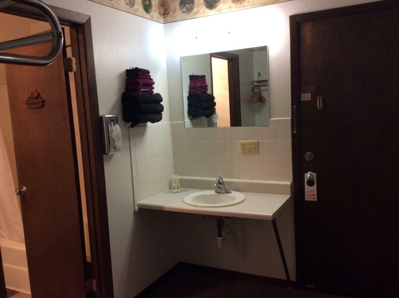 Sports Club Motel Wayne エクステリア 写真