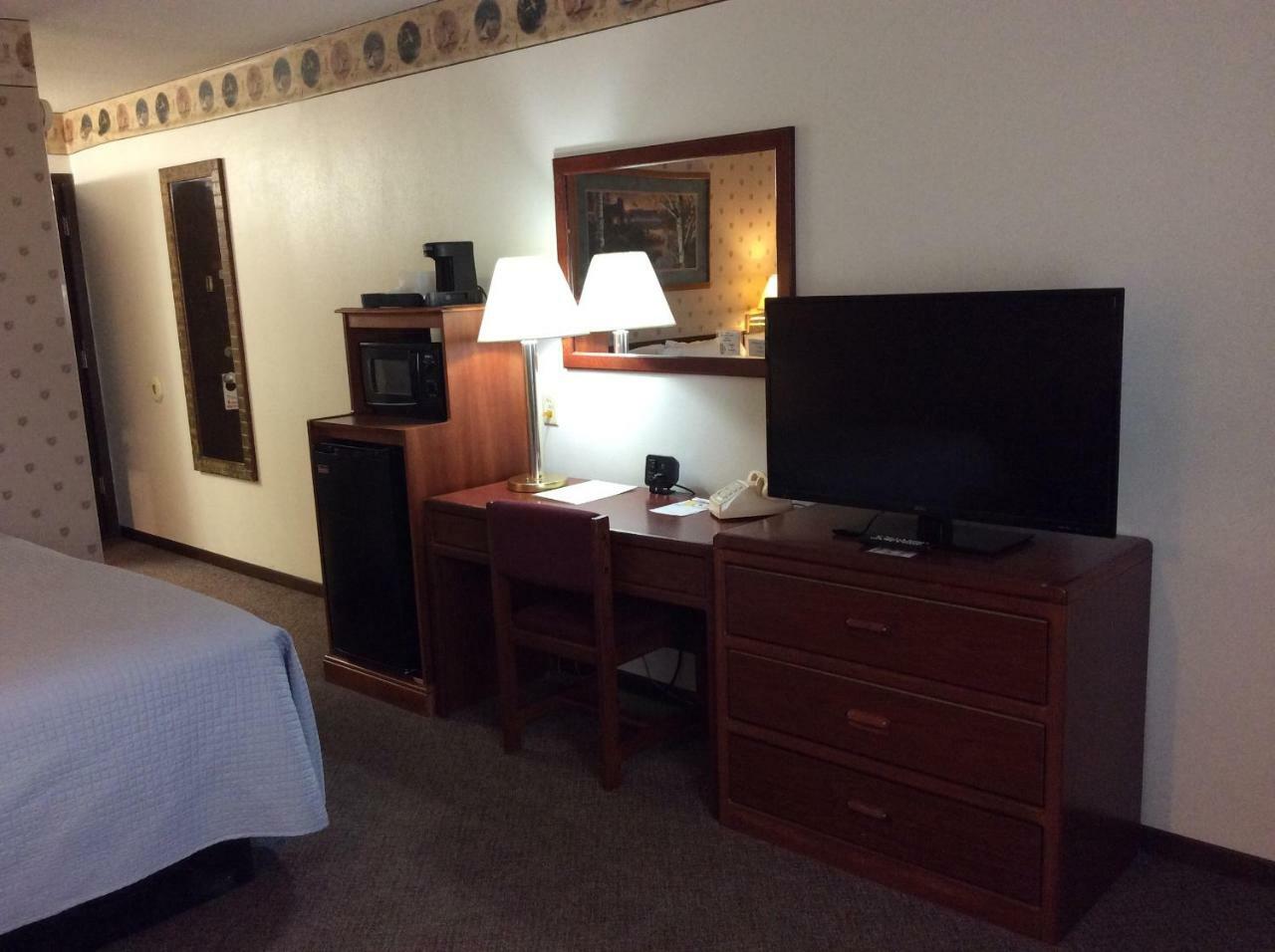Sports Club Motel Wayne エクステリア 写真
